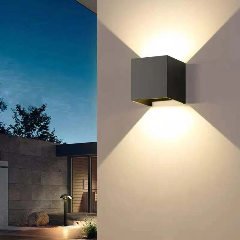 Applique moderna in alluminio nero a LED
