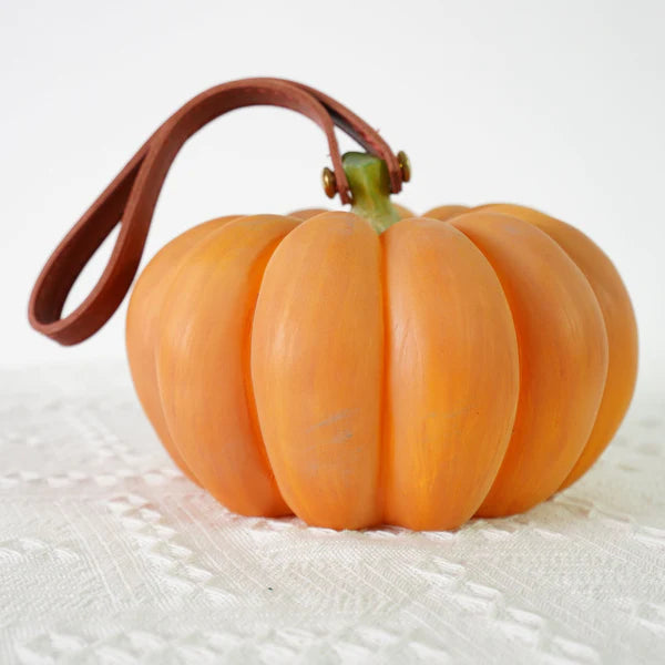 Portable Pumpkin Table Light in Resin – Perfect for Autumn Decor, Halloween Ambience, and Festive Home Lighting