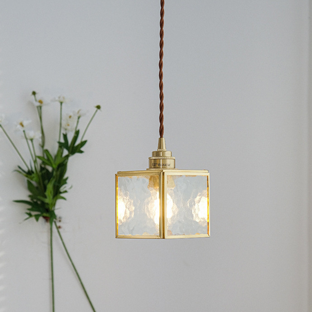 Clear Cube Glass and Iron Pendant Lights – Stylish Illuminated Fixtures for Modern Home Décor and Elegant Lighting Solutions