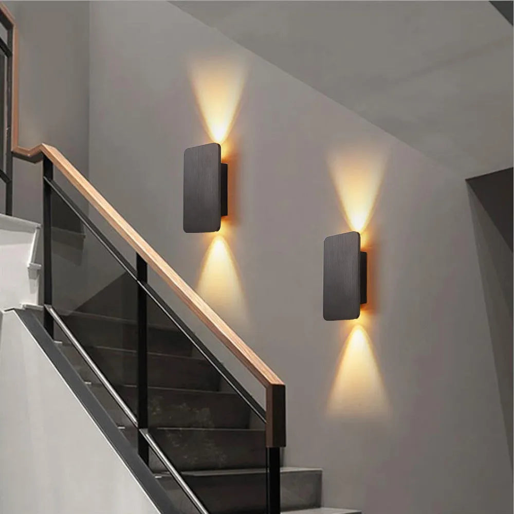Lámpara de pared moderna de metal para interiores