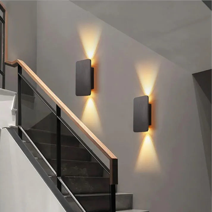 Aplique de pared moderno de metal rectangular LED para interior