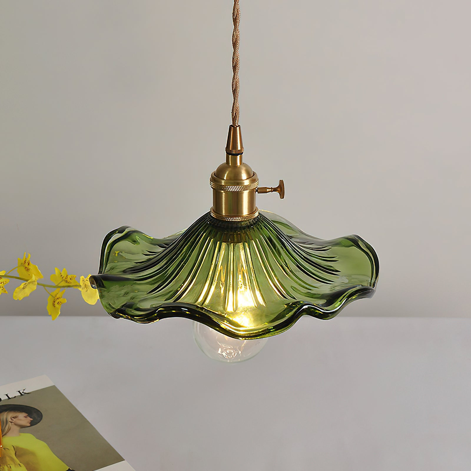 Elegant Hibiscus Flower Glass Pendant Light Fixture for Chic Home Décor and Ambient Illumination