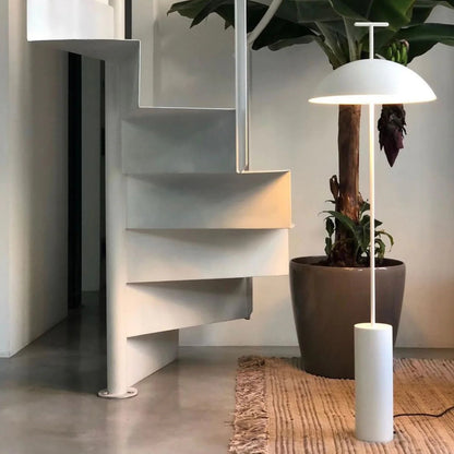 Lampe sur pied moderne en bois avec abat-jour en tissu