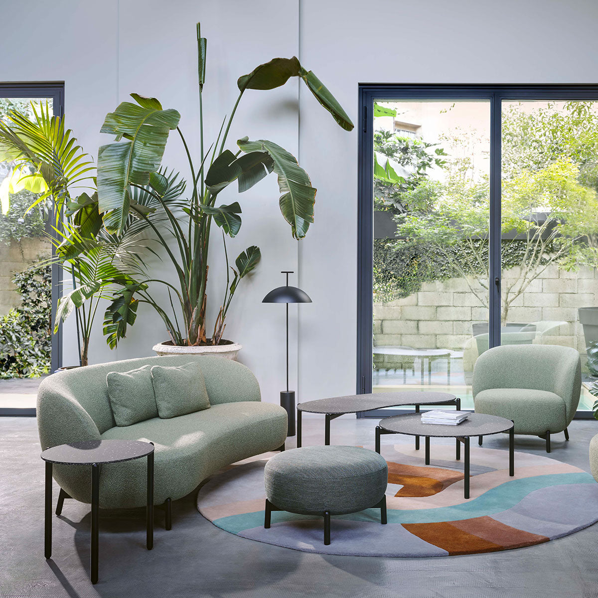 Lampe sur pied moderne en bois avec abat-jour en tissu