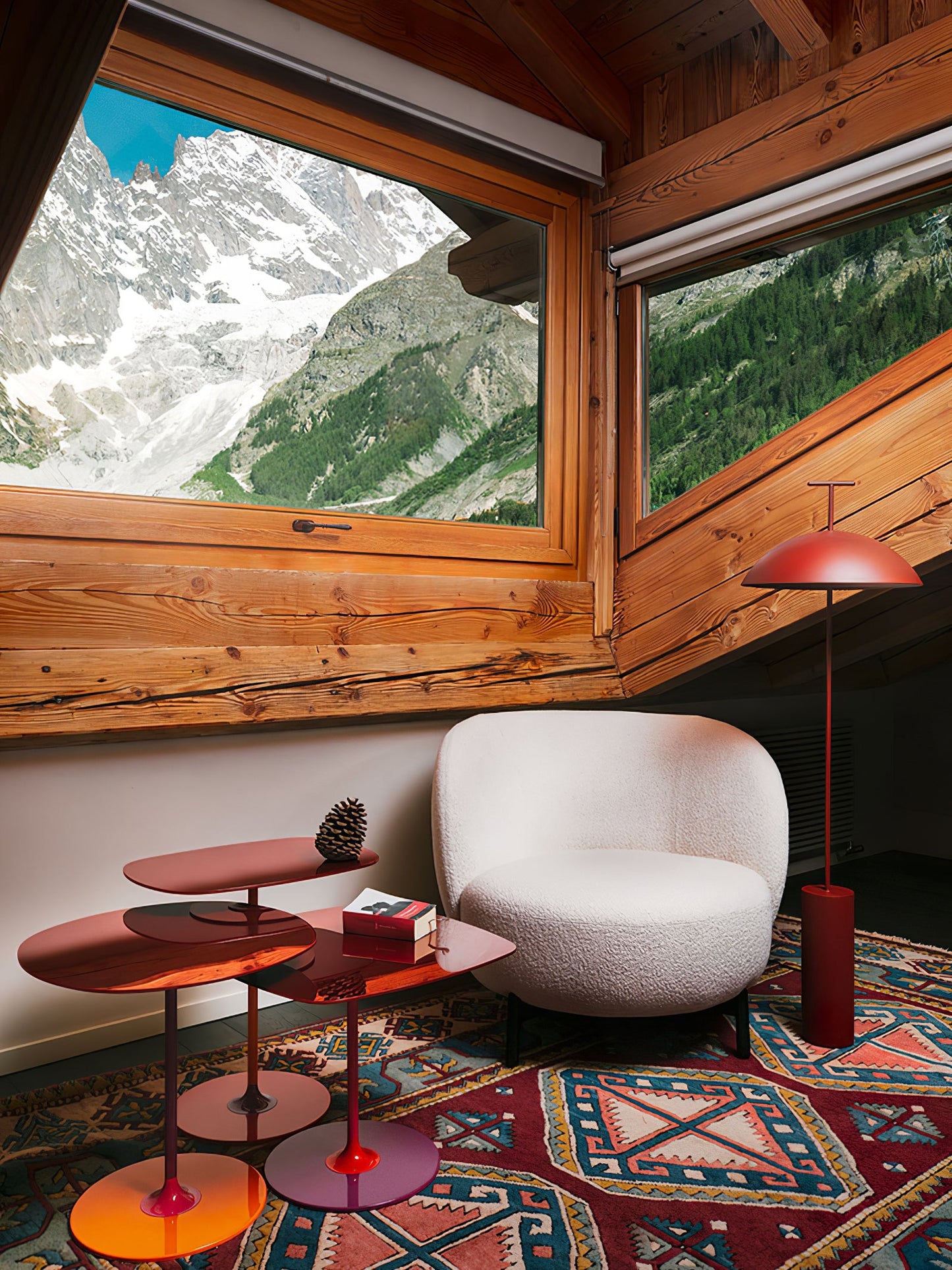 Lampe sur pied moderne en bois avec abat-jour en tissu