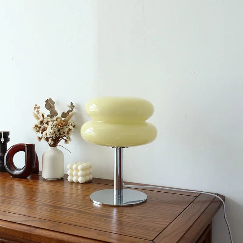 Lámpara de mesa moderna de vidrio cromado para mesita de noche