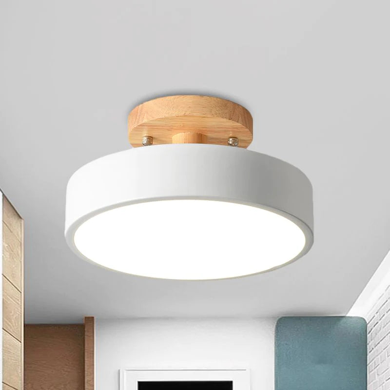 Plafonnier LED en bois à montage affleurant