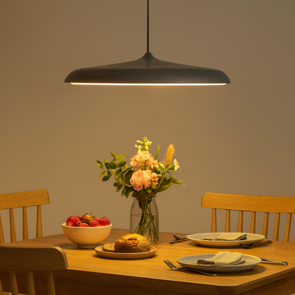 Nowoczesna skandynawska lampa wisząca LED