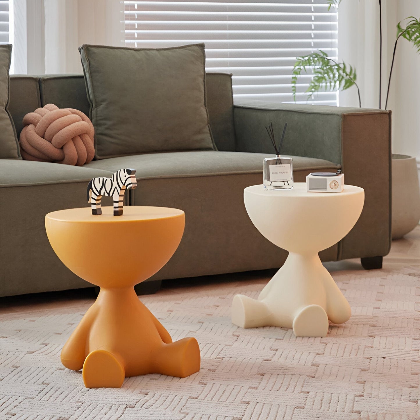 Table d'appoint ronde moderne en plastique