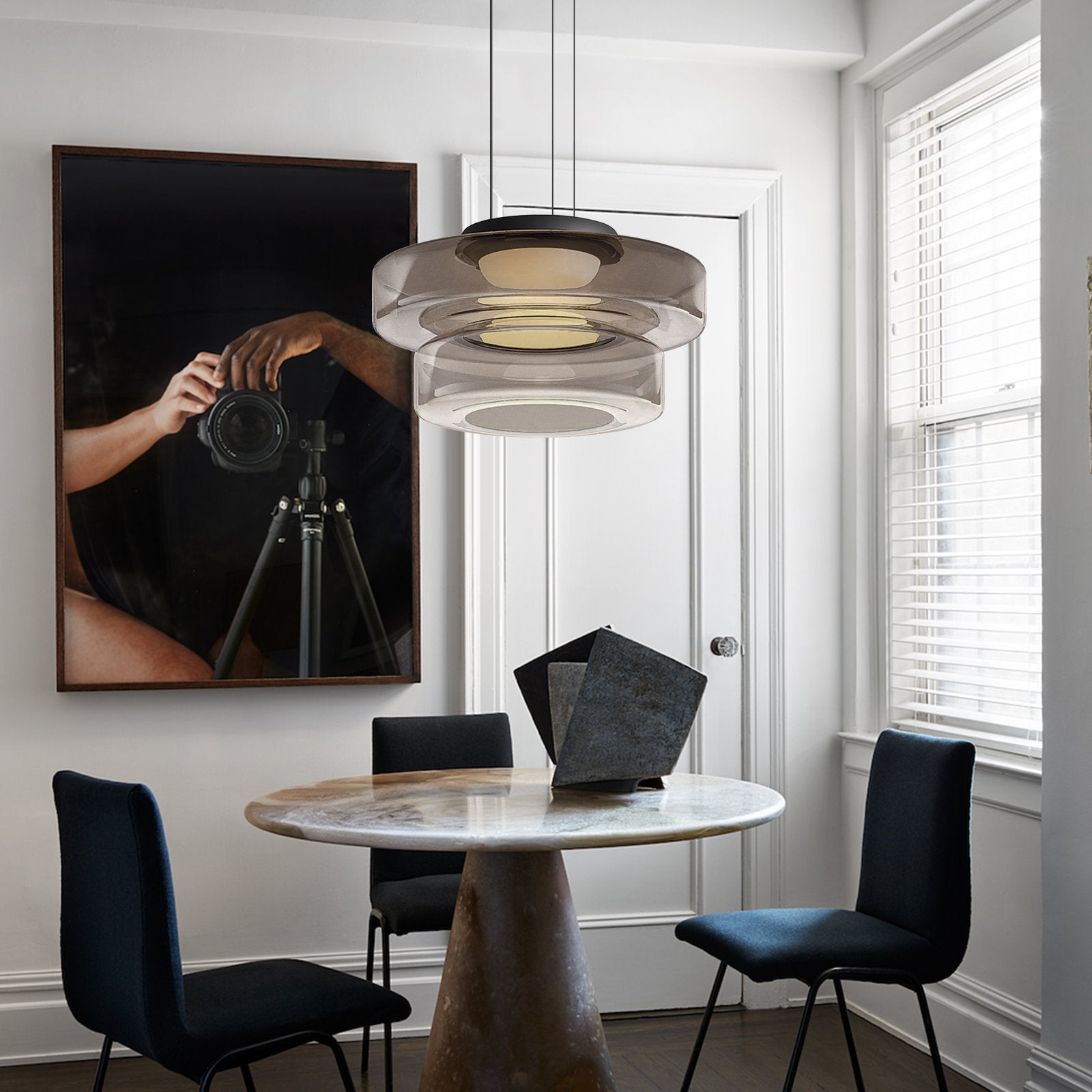 Contemporary Round Glass Pendant Light Fixture – Stylish Modern Lighting for Home Interiors and Elegant Spaces