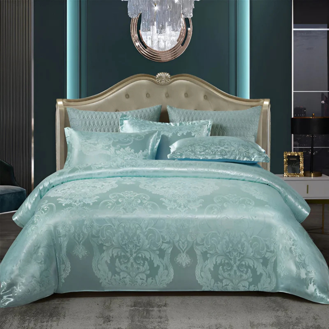 Luxurious Satin Duvet Cover with Floral Design - Image 7
