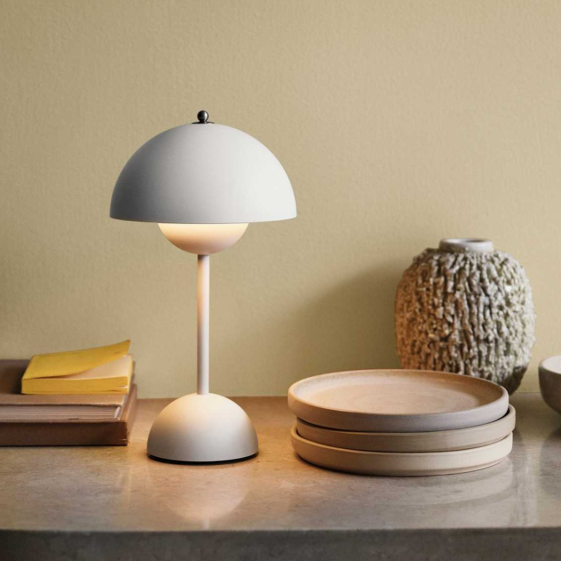 Nachttischlampe Kuppelform Eisen Tischlampe