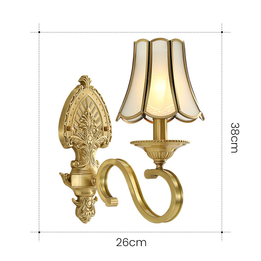 Elegant Vintage Gold Wall Sconce Light Fixture for Living Room Décor - Luxurious Illumination for Timeless Interiors