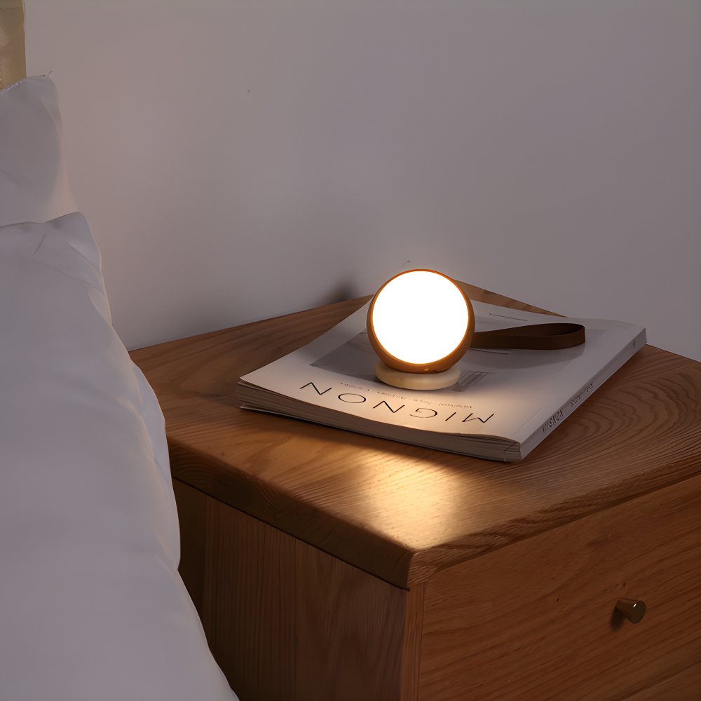 Applique da parete LED moderna in legno con controllo touch luce ricaricabile