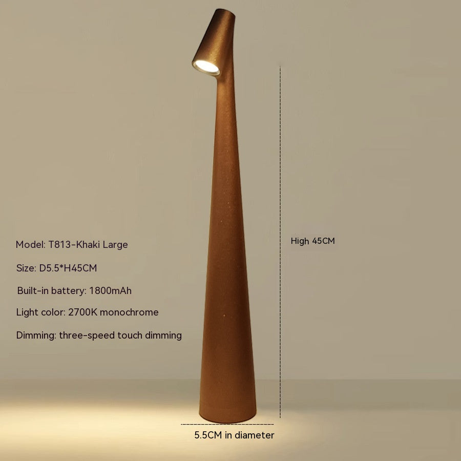 Lampa stołowa nowoczesna czerwona metalowa z oświetleniem LED