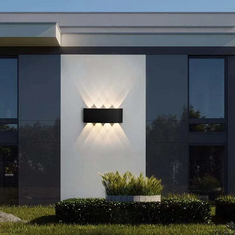 Lámpara de pared moderna LED blanca resistente al agua