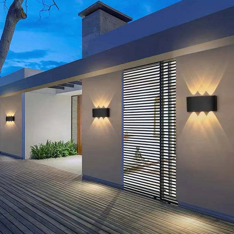 Lámpara de pared moderna LED blanca resistente al agua