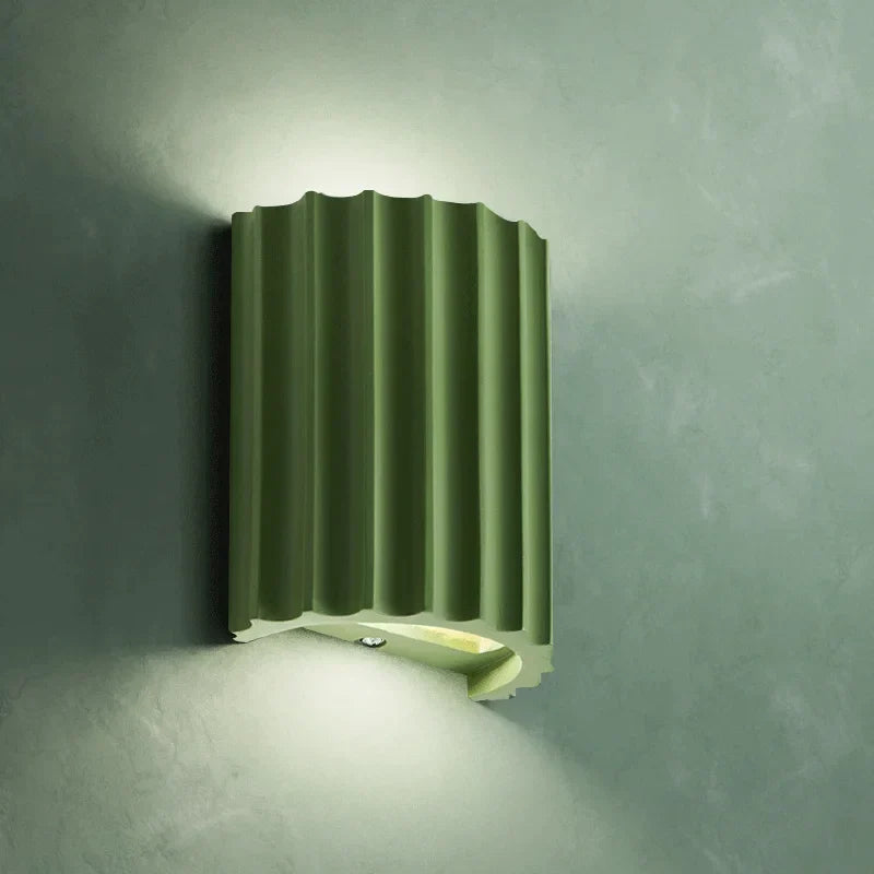 contemporary-resin-wall-lighti-3-b24inn