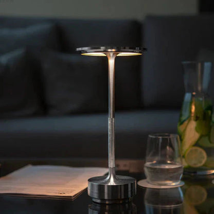 Tischlampe Gold Metall Kabelloses LED-Licht