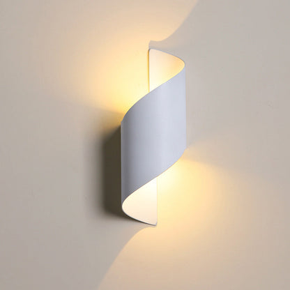 LED Wall Light with Minimalist Aluminum Design