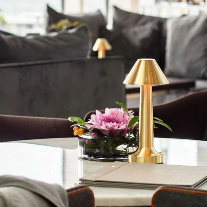 elegant-dimmable-table-lamp-fo-3-znvlfr