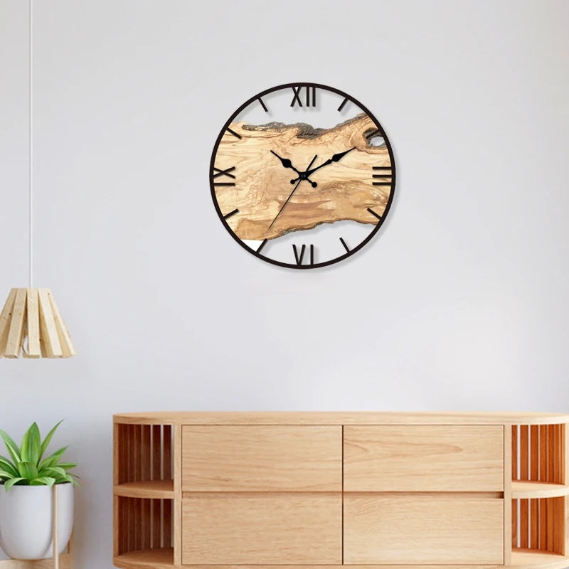 Horloge murale rustique en bois avec chiffres romains