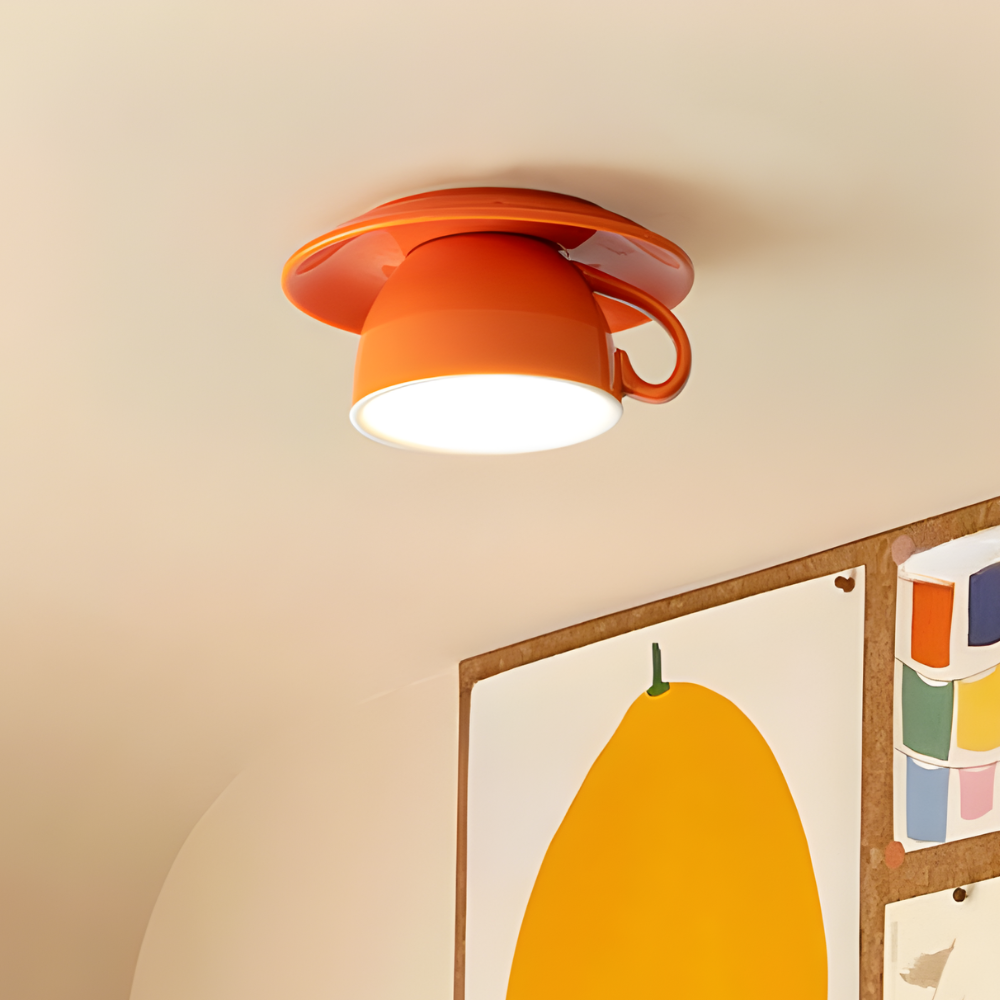 Lampa sufitowa w kształcie ceramicznej filiżanki do sypialni