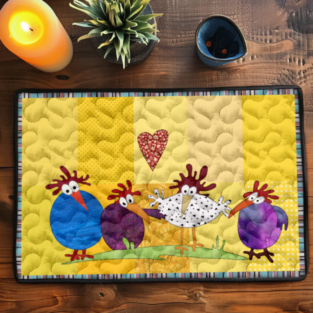 Gestepptes Stoff-Tischset mit Hühnerdesign