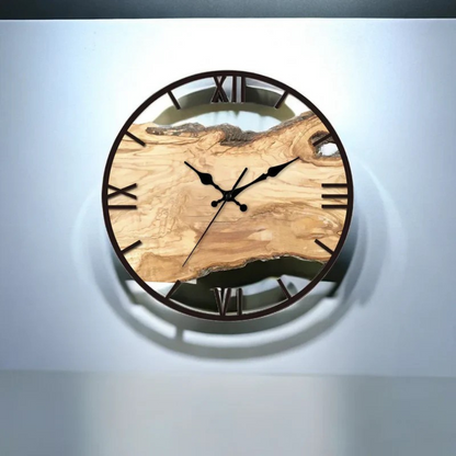 Horloge murale rustique en bois avec chiffres romains