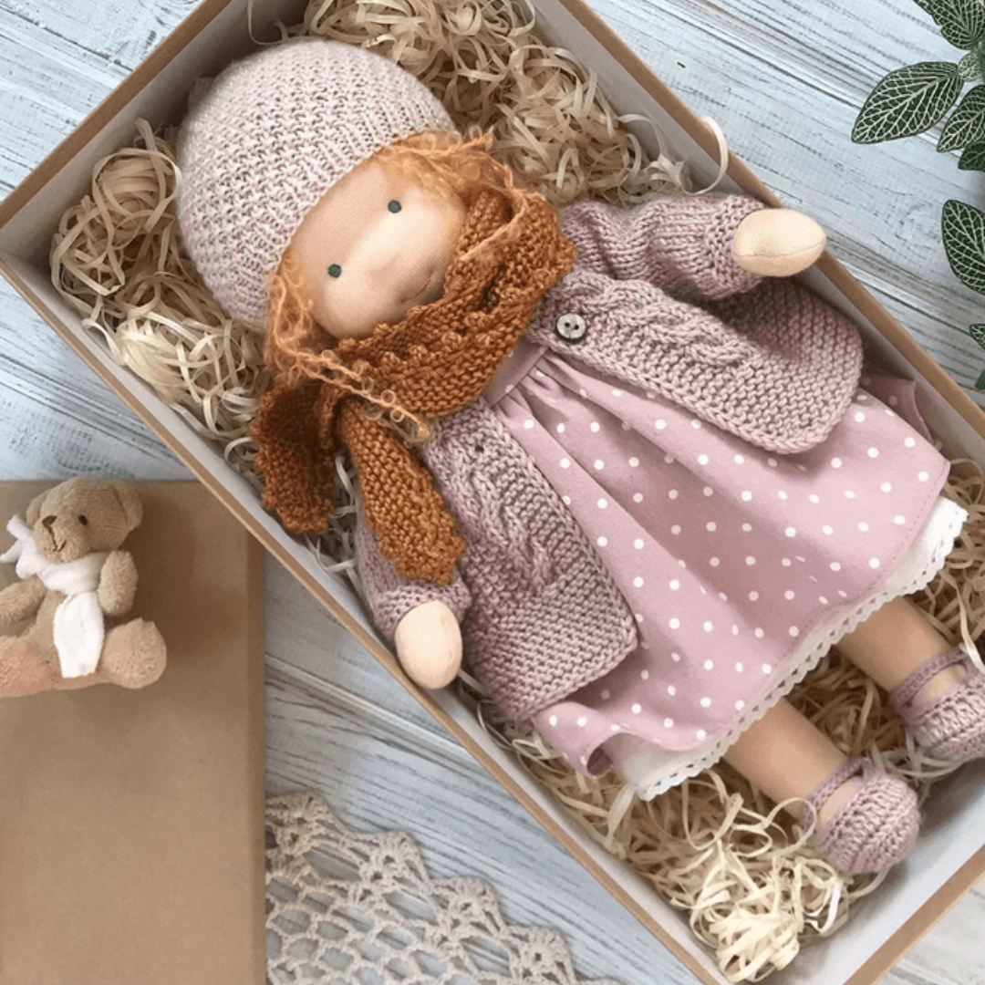 Poupée artisanale en peluche douce jouet Waldorf