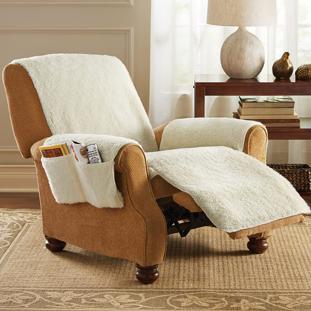 Housse de canapé en peluche avec poches de rangement latérales