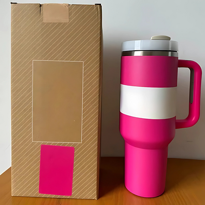 Mug de voyage en acier inoxydable isolé