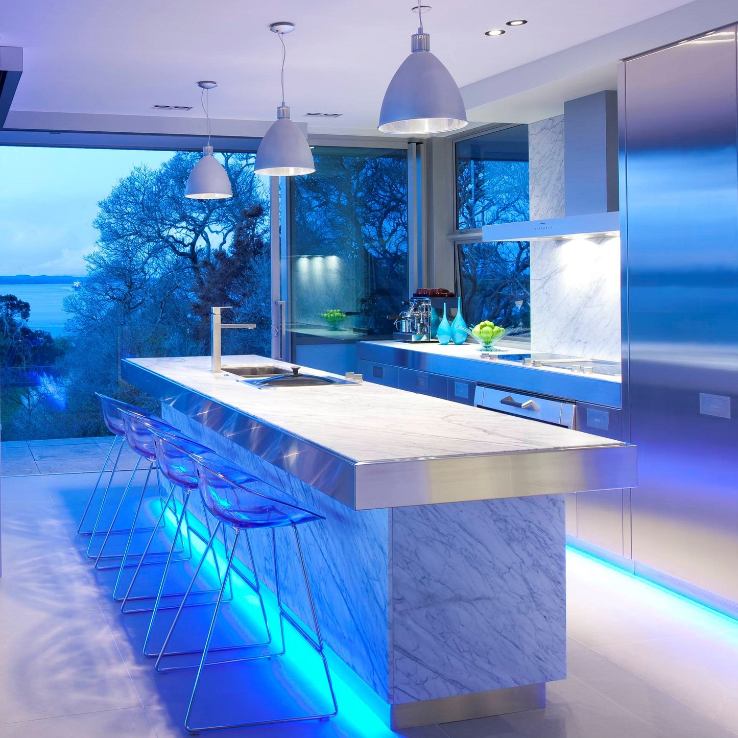 Kit d'éclairage intérieur flexible à bandes LED