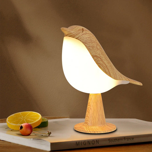 Moderne Holz-LED-Tischlampe im Vogel-Design