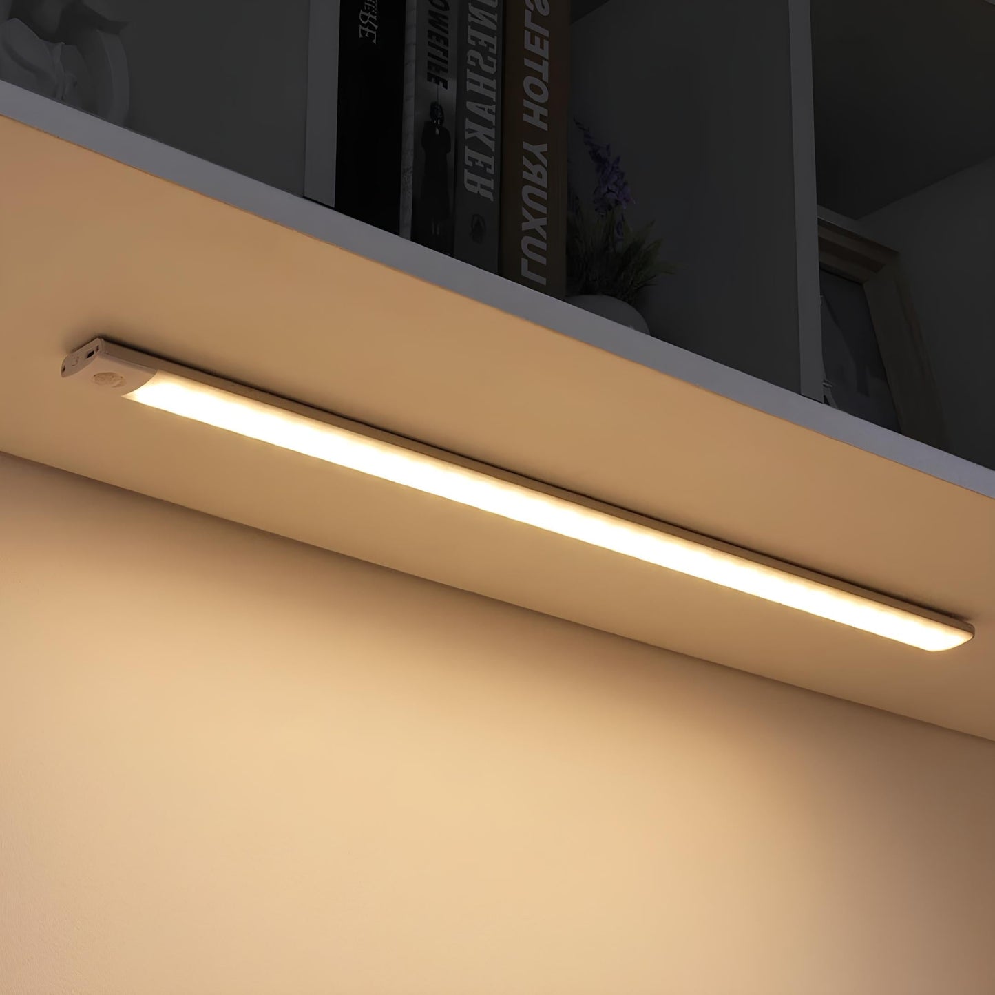 Lumière d'armoire LED à capteur de mouvement