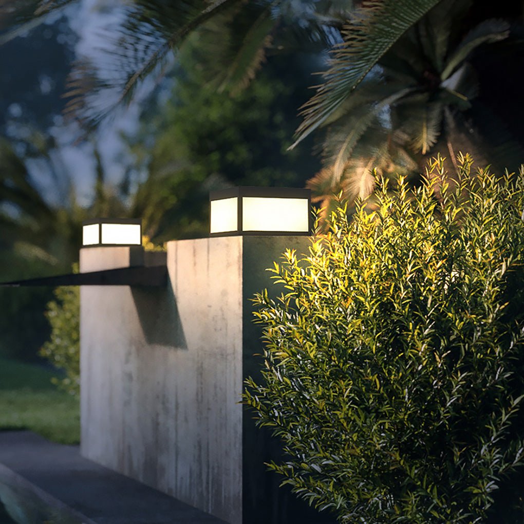 Farola LED solar negra para exteriores