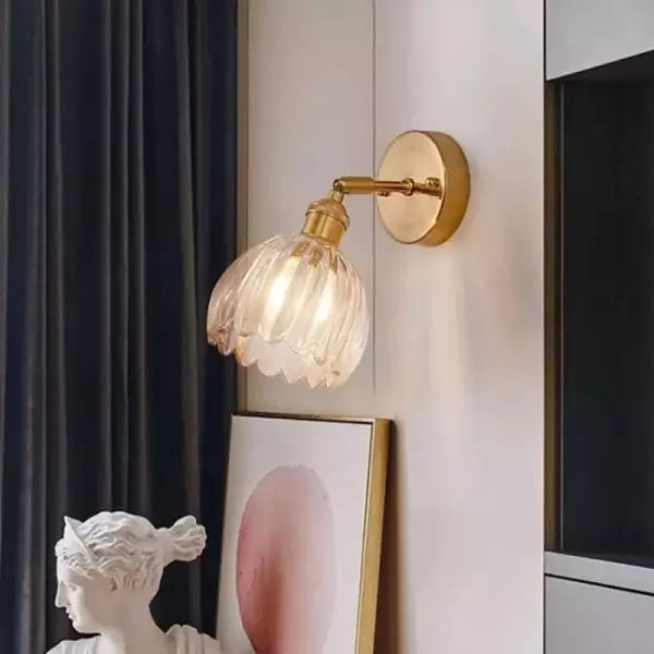 Aplique de pared vintage de cristal y latón