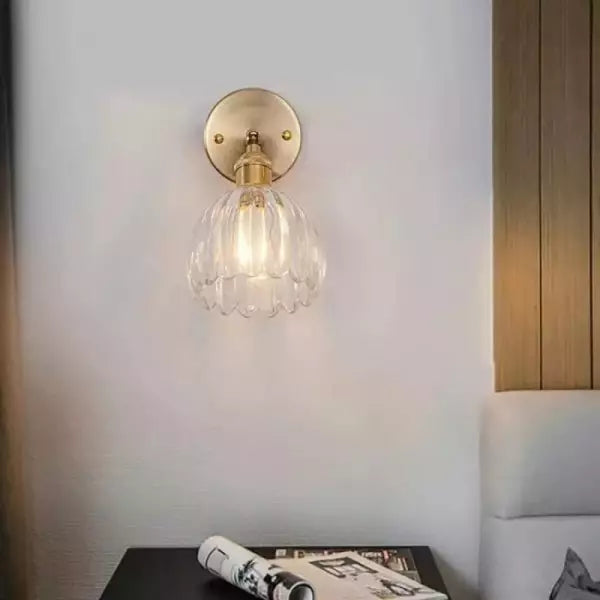 Aplique de pared vintage de cristal y latón
