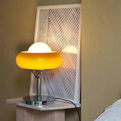 retro-glass-table-lamp-in-brig-3-ewu30y