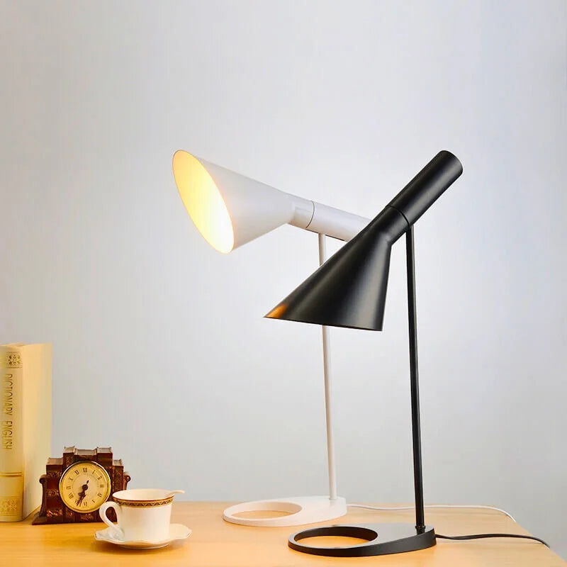 sleek-modern-table-lamp-for-st-2-9rtb53