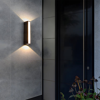 sleek-outdoor-led-wall-light-f-2-lr6qvc