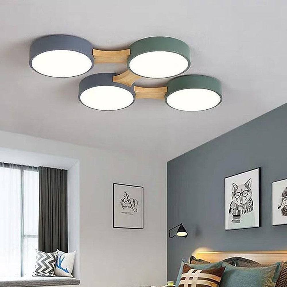 Sleek Modern LED Ceiling Light for Bedrooms - Stylish Illumination Fixture for Contemporary Home Decor and Ambient Lighting