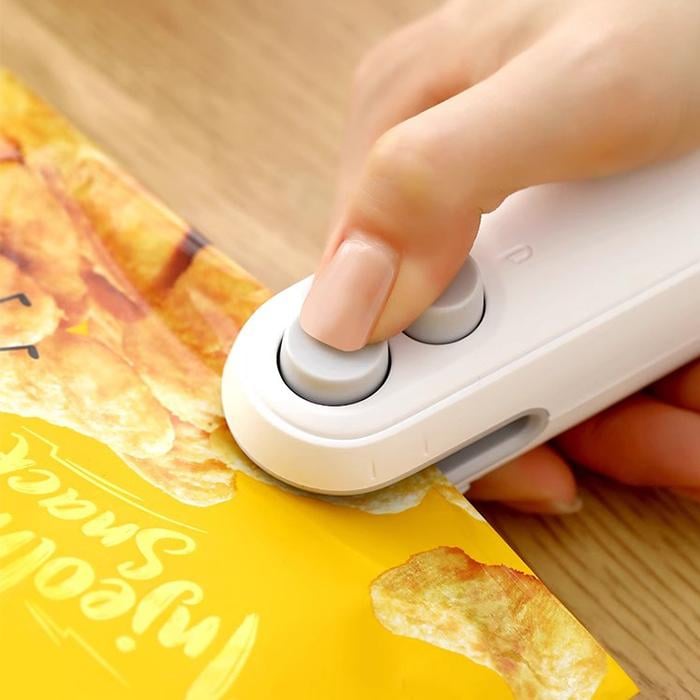FreshLock – Mini Food Sealer