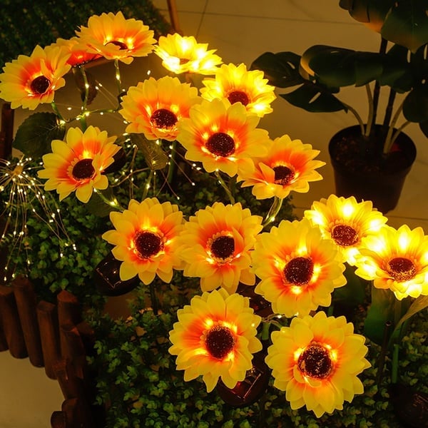 GlowBloom – Solar Flower Garden Lights