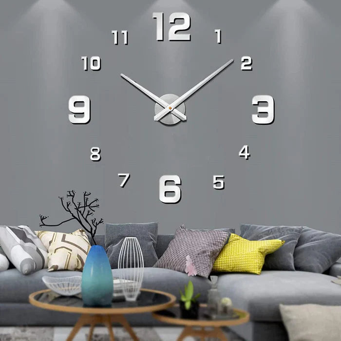 Moderne große dekorative Wanduhr