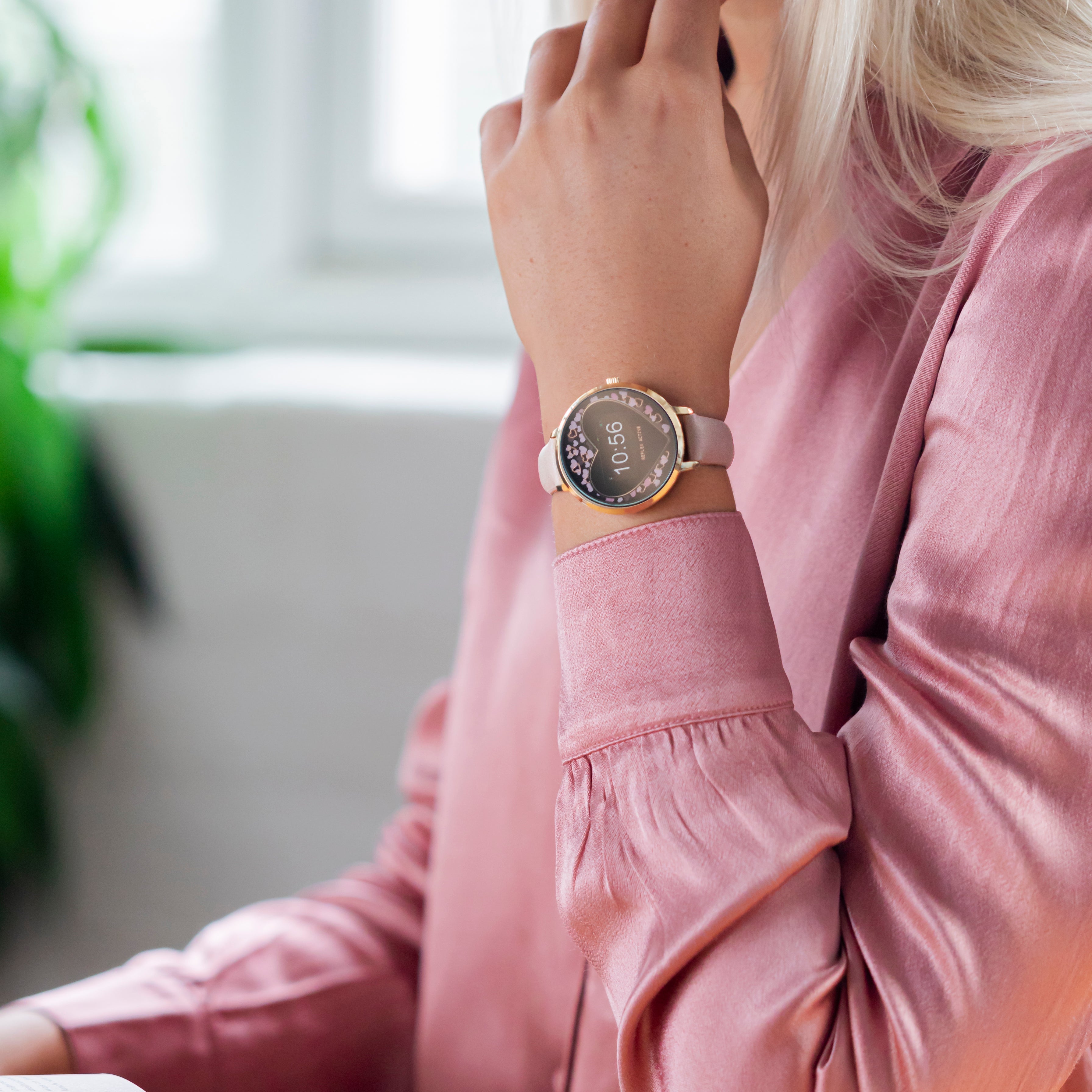 Smartwatch Women Leather Strap Fitness Tracker