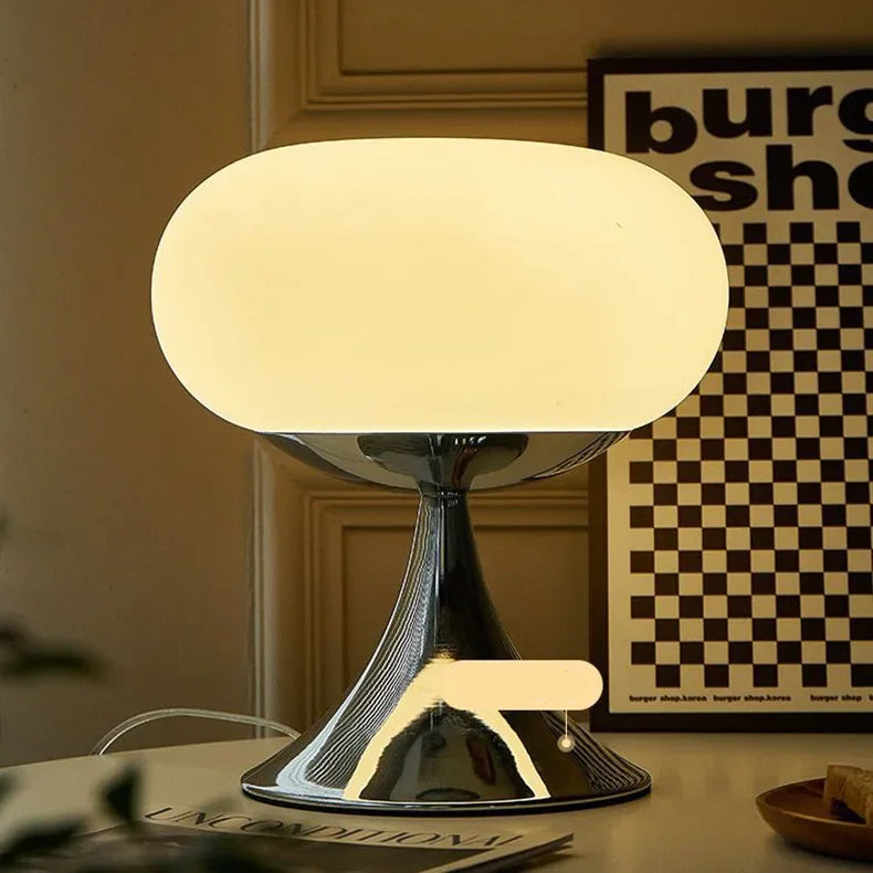 vintage-inspired-table-lamp-wi-1-us8qey