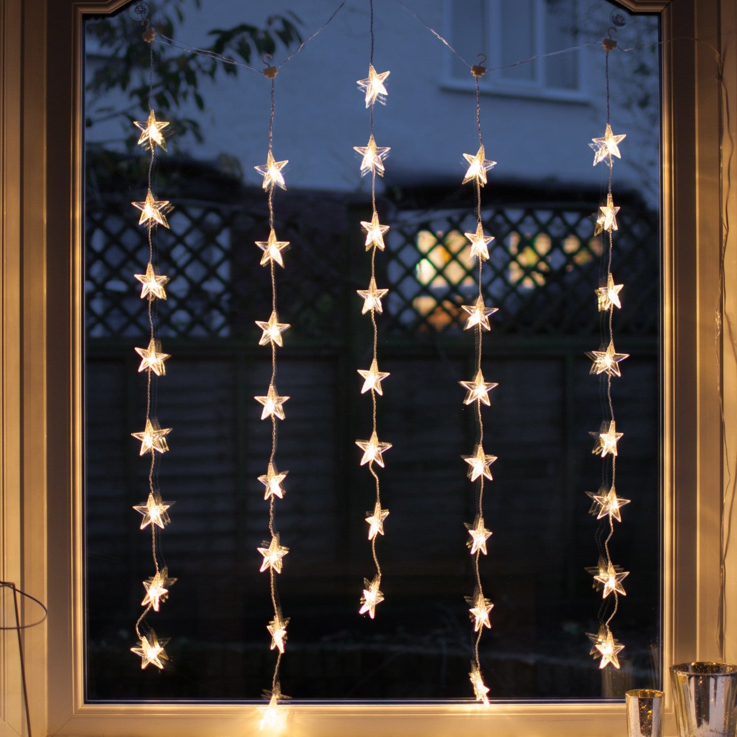 CSS-40-YW_Oslo-Star-Curtain-Fairy-Light-Indoor-Bay-Window-Close_P1.jpg